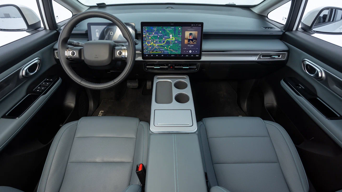 UNO-5 -российский электромобиль 