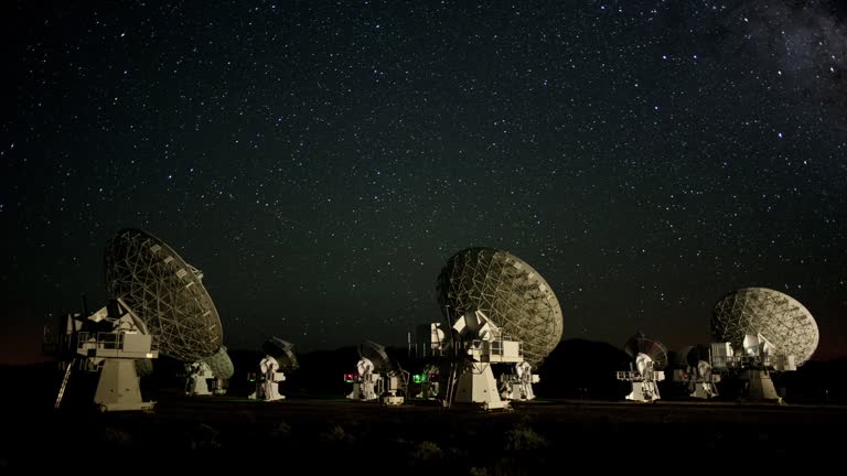 астрономы ищут сигналы инопланетян
